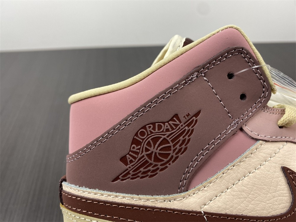 Jordan 1 Mid SE Dark Pony Smoky Mauve (W) DO7440-821