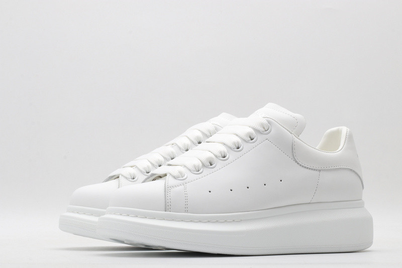 ALEXANDER MCQUEEN SNEAKER