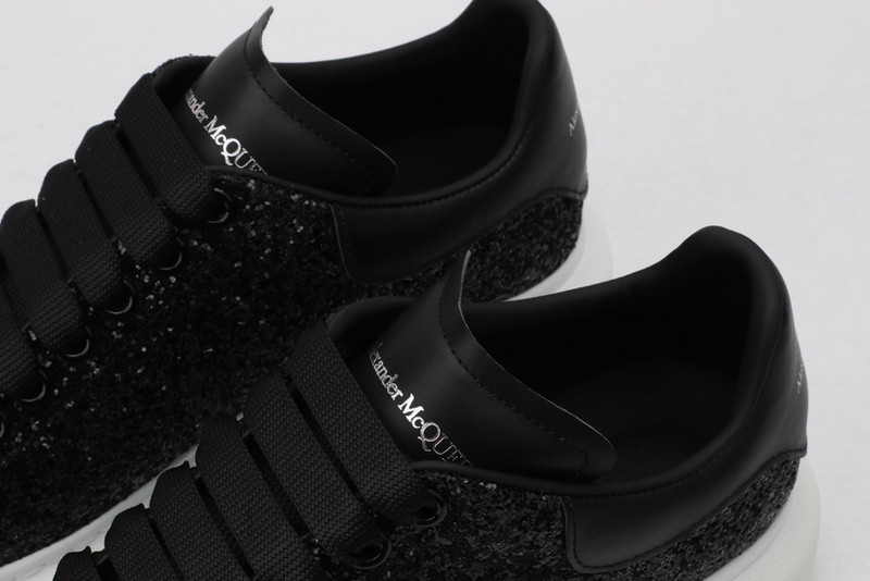 ALEXANDER MCQUEEN SNEAKER