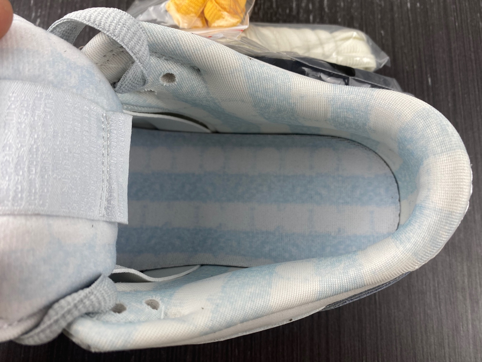 Nike SB Dunk Low White Lobster FD8776-100