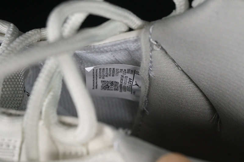 Air Jordan 11 Grand Finale AR0715-110