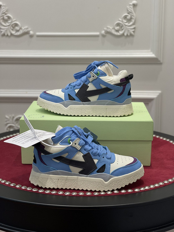 Off-White c/o Virgil Abloh