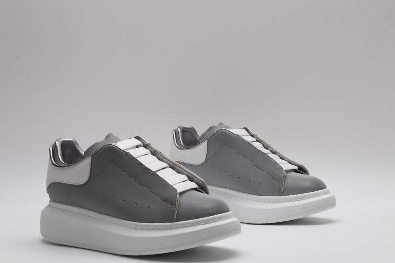 ALEXANDER MCQUEEN SNEAKER