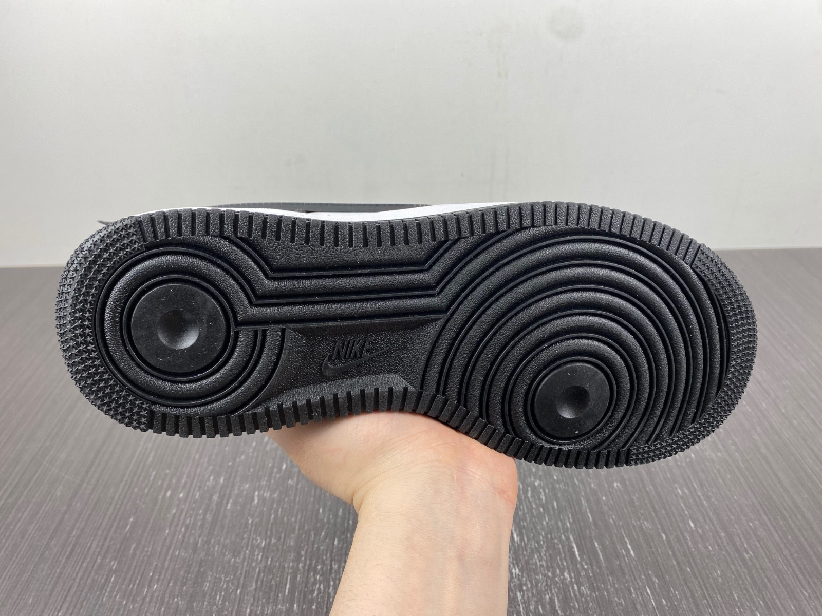 Nike x AMBUSH Air Force 1 Low Black / Phantom DV3464-007