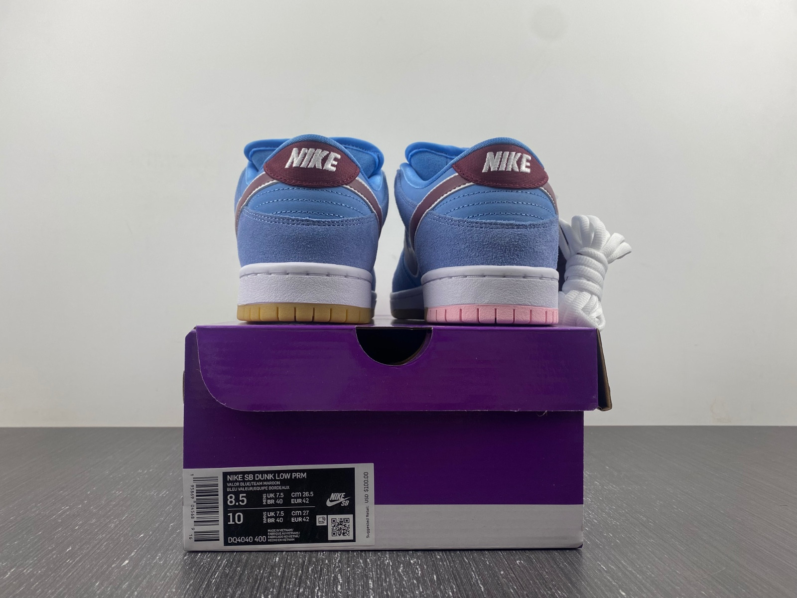 Nike SB Dunk Low Philadelphia Phillies - DQ4040-400