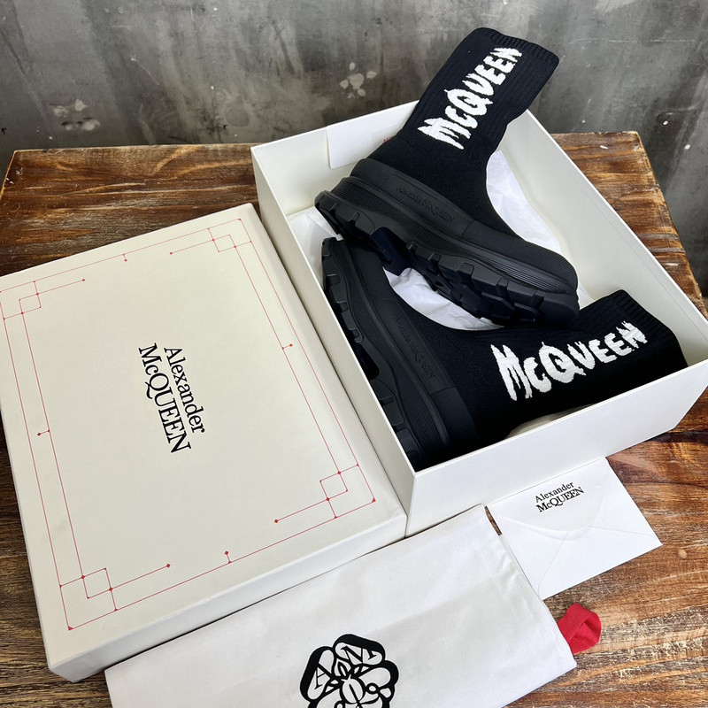 Alexander McQueen Tread sock-style boots