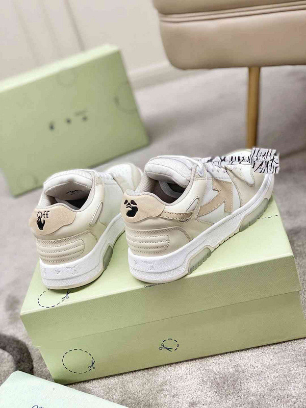 Off-White c/o Virgil Abloh