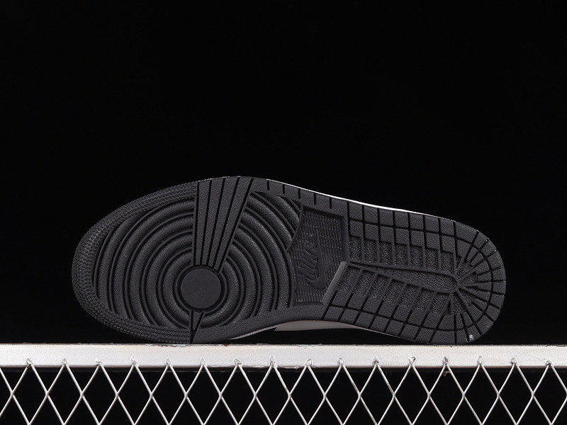 Air Jordan 1 Mid WMNS Black Gym Red BQ6472-061