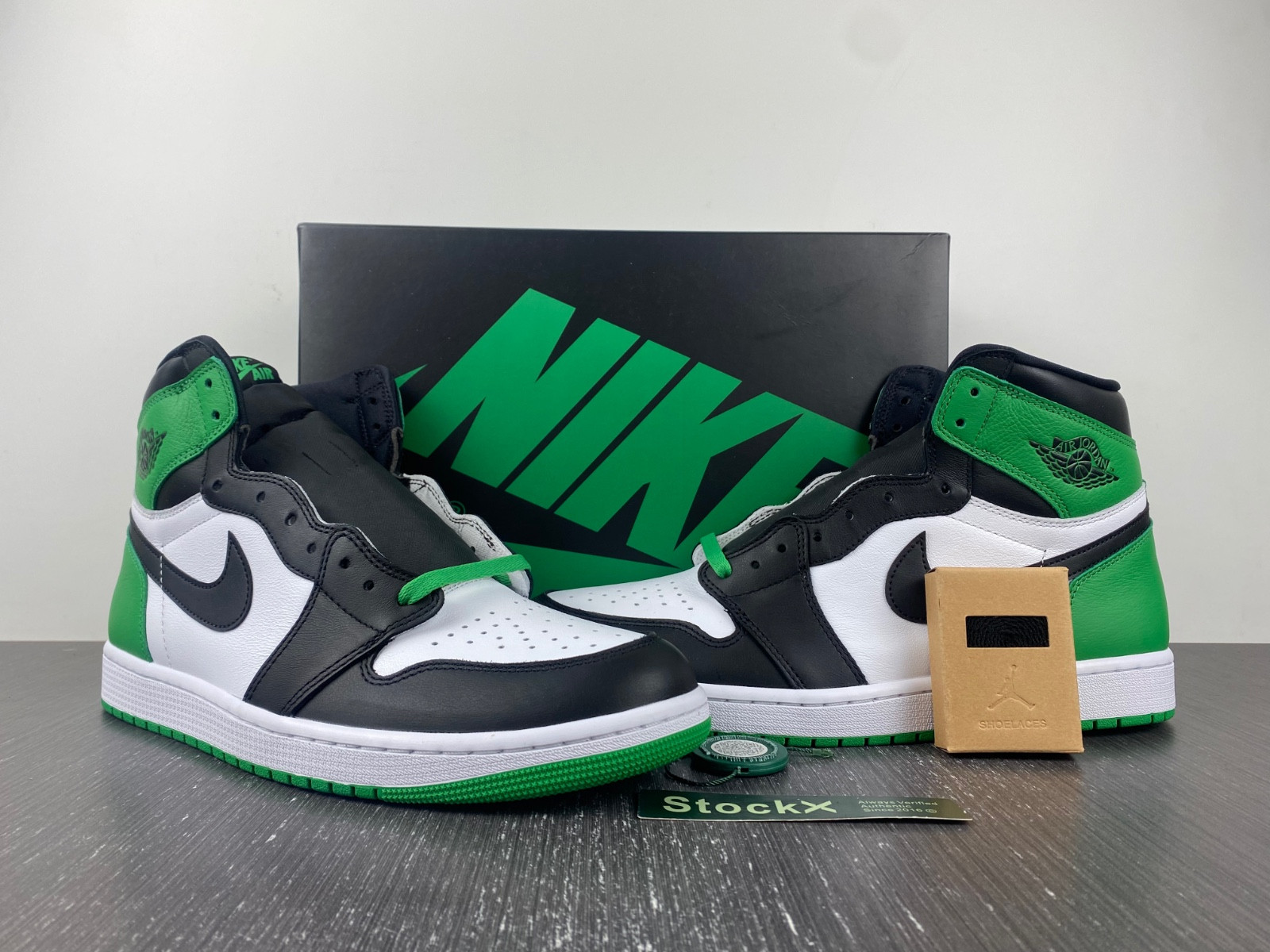 Air Jordan 1 Retro High OG "Celtics" DZ5485-031