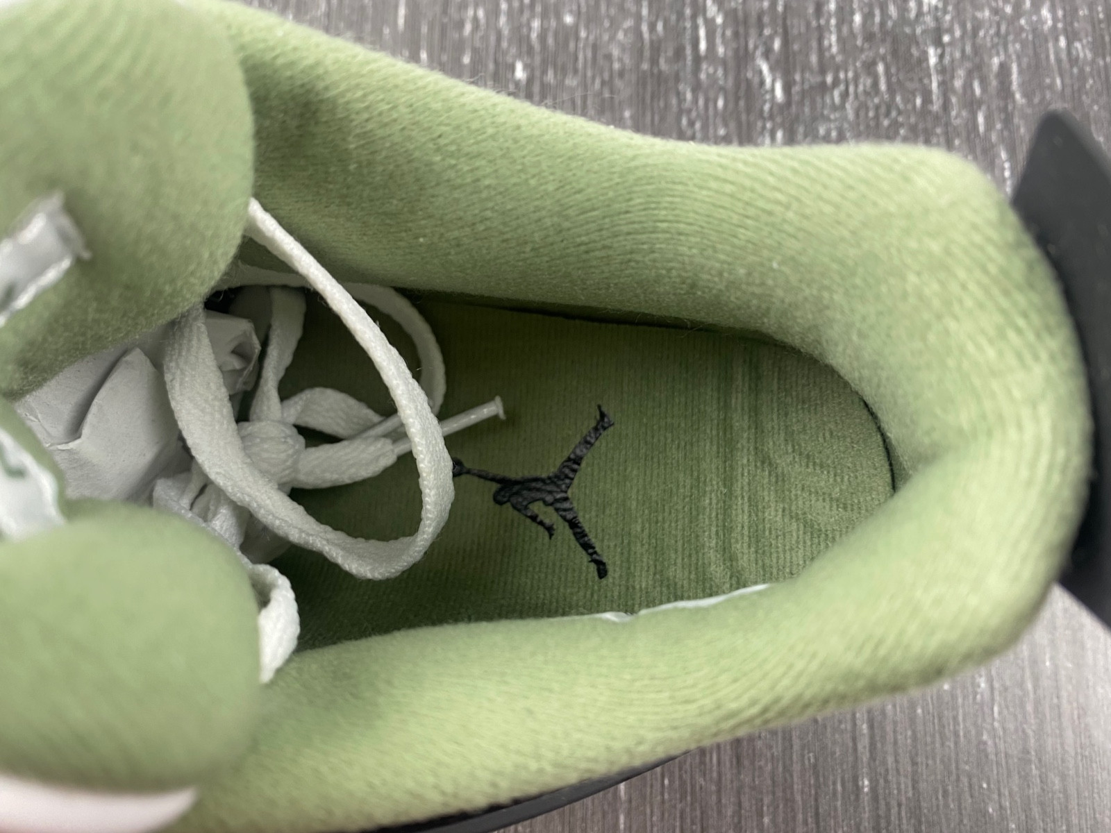 Air Jordan 4 “Seafoam” AQ9129-103