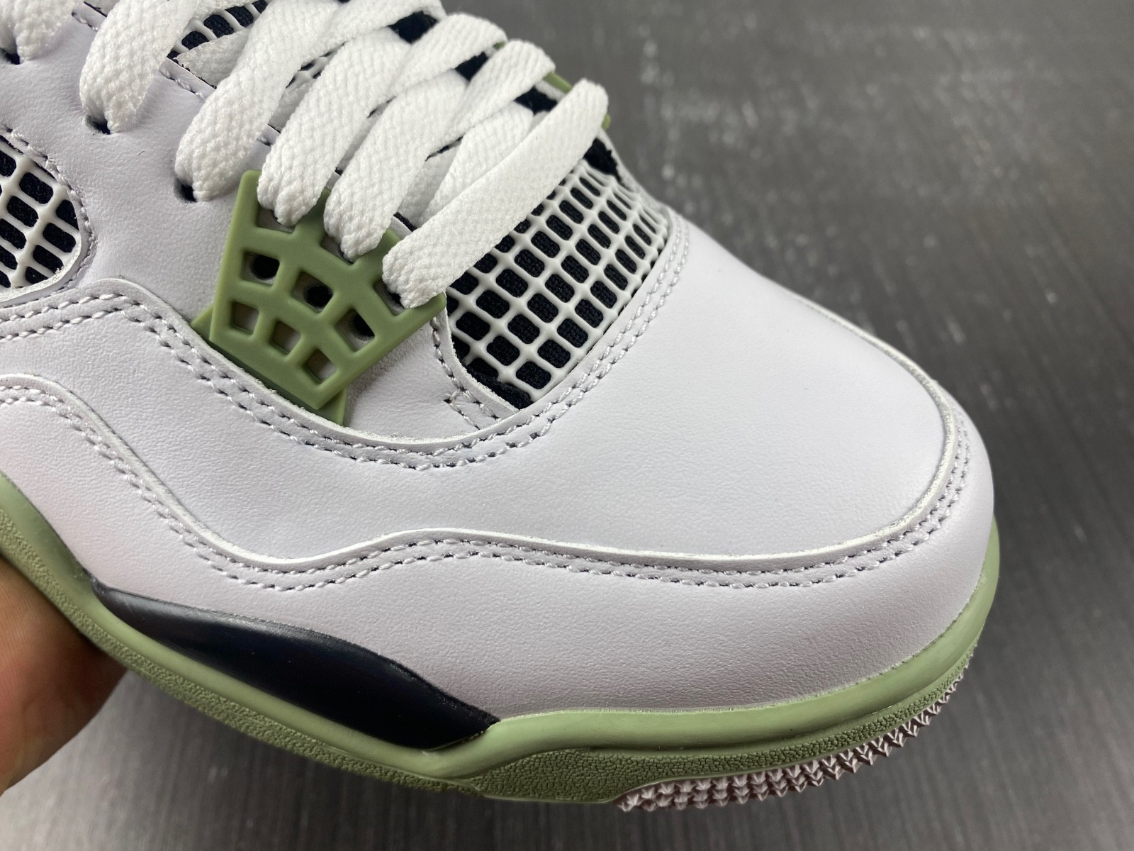 Air Jordan 4 “Seafoam” AQ9129-103