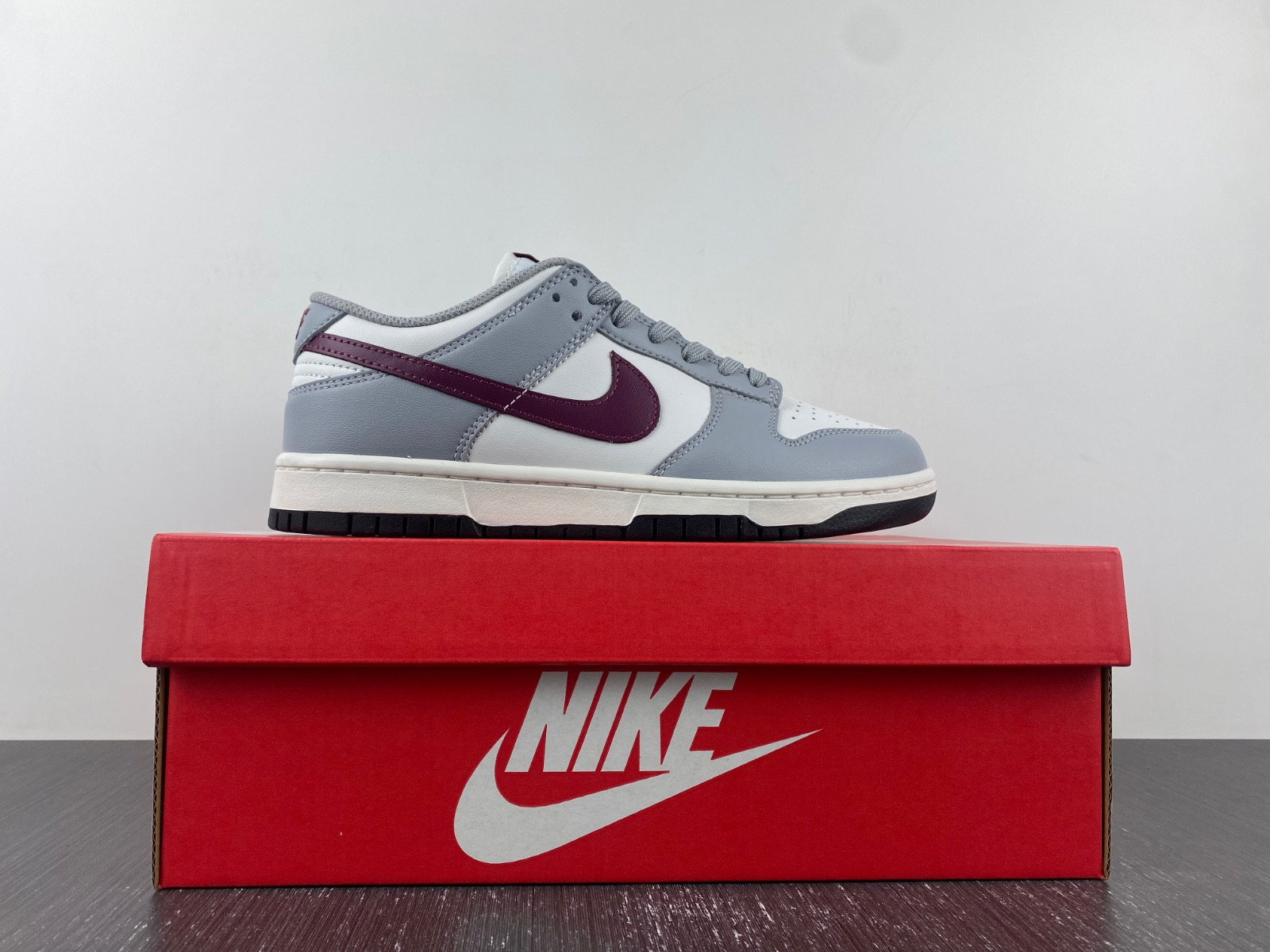 Nike Dunk Low Grey Team Red DD1503-122