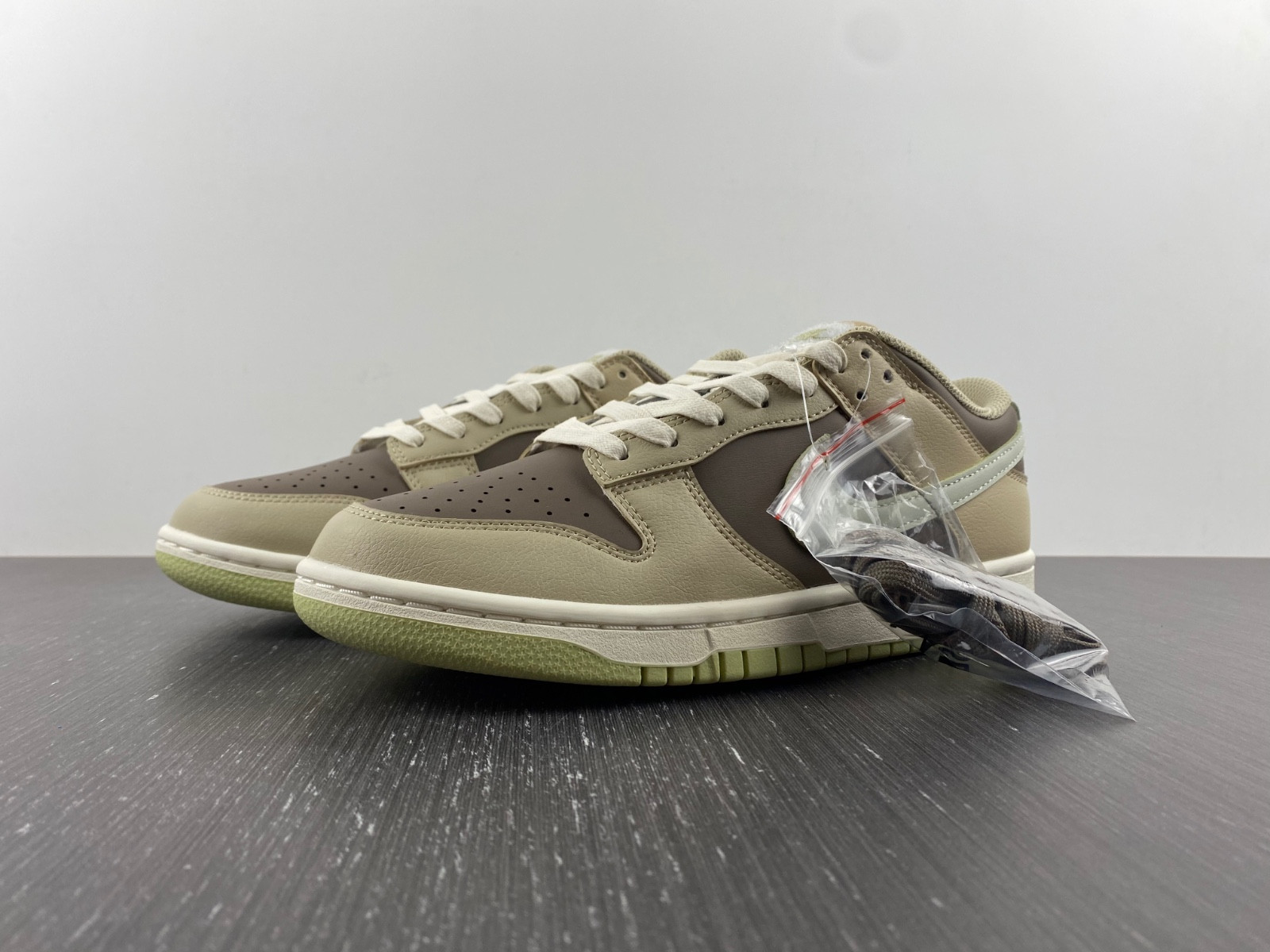 Nike Dunk Low Mocha Brown FB4961-012