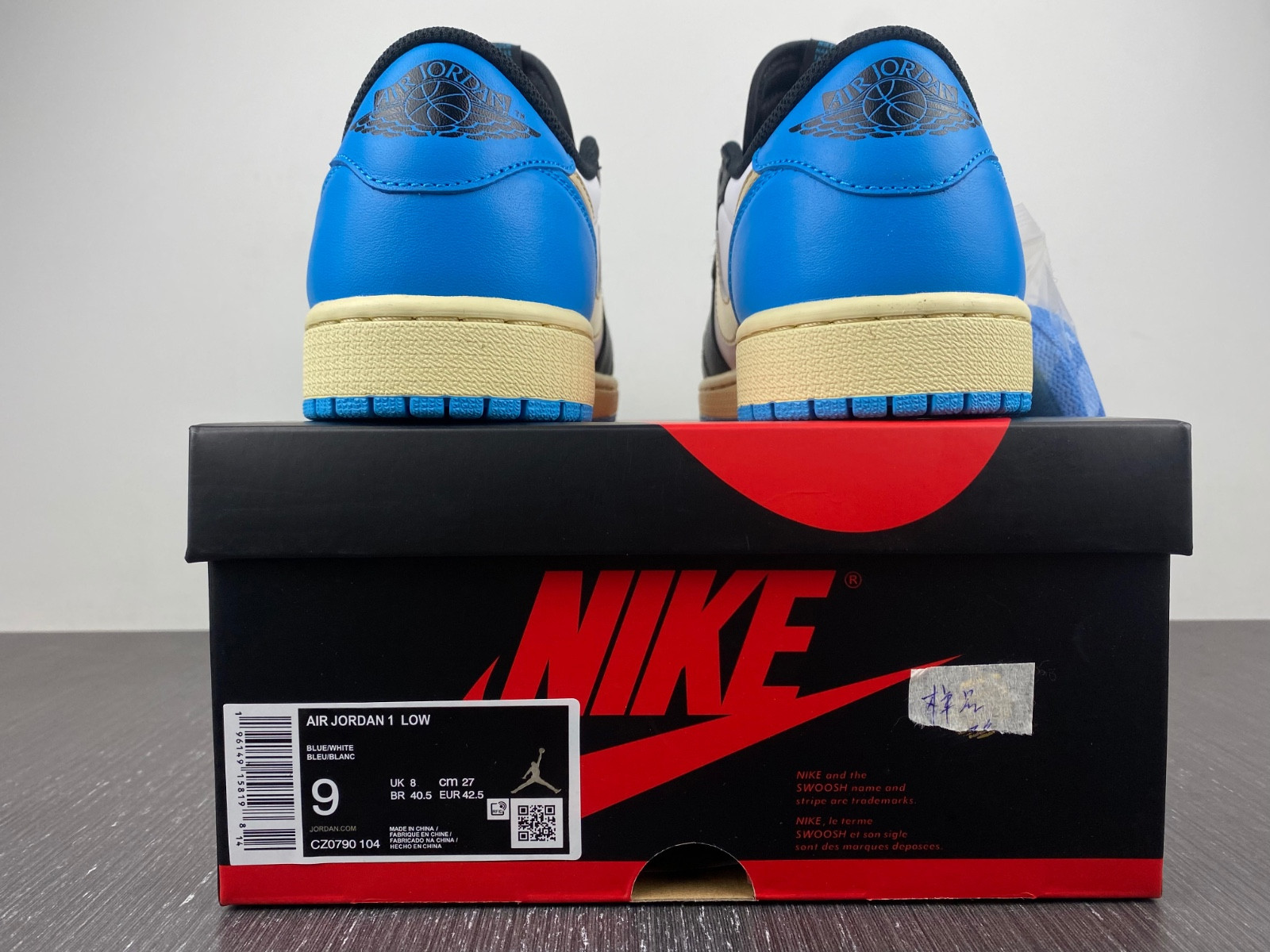 Jordan Air Jordan 1 Low OG CZ0790-104