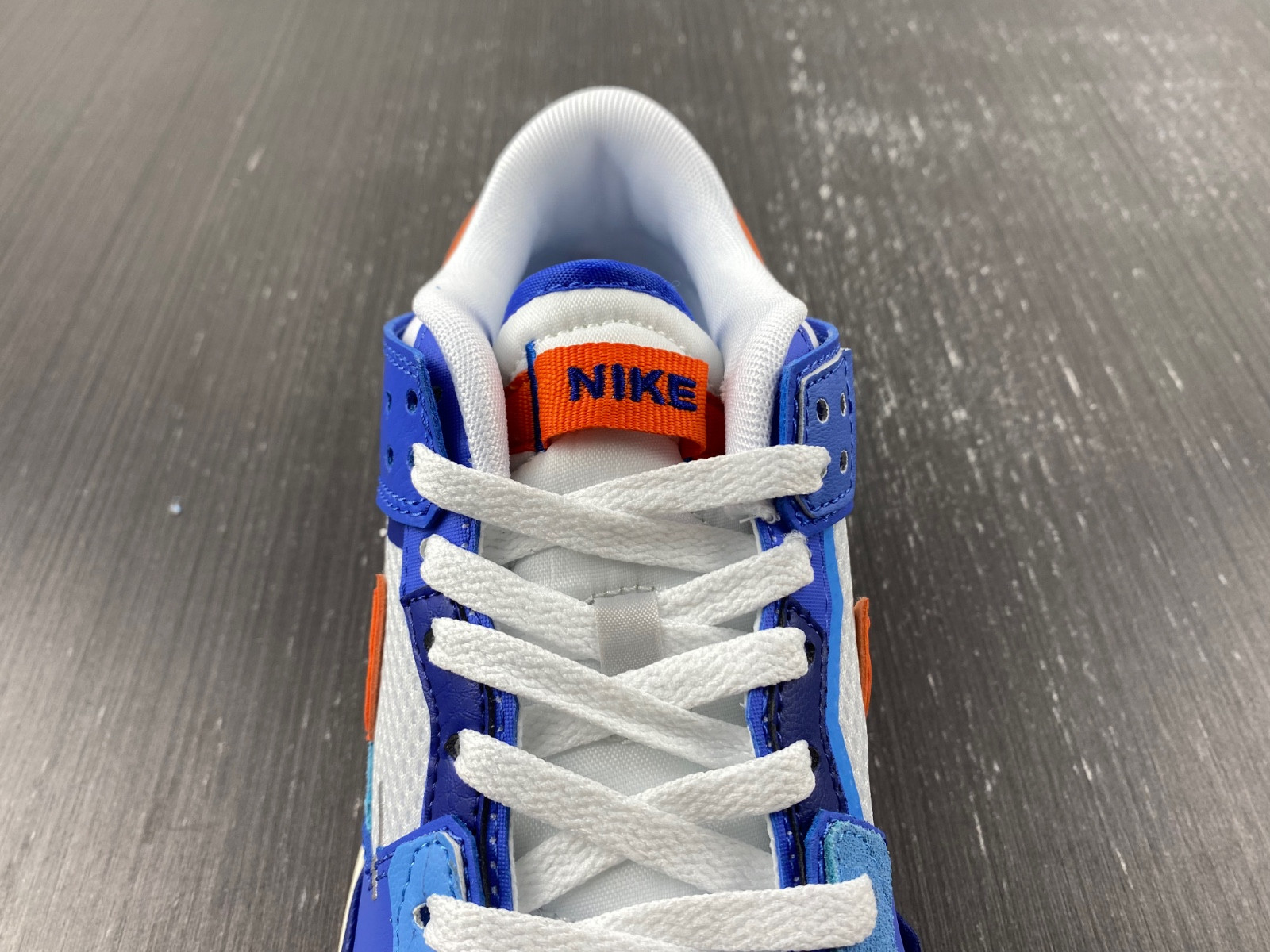 Nike Dunk Scrap “Knicks” DM0128-10J