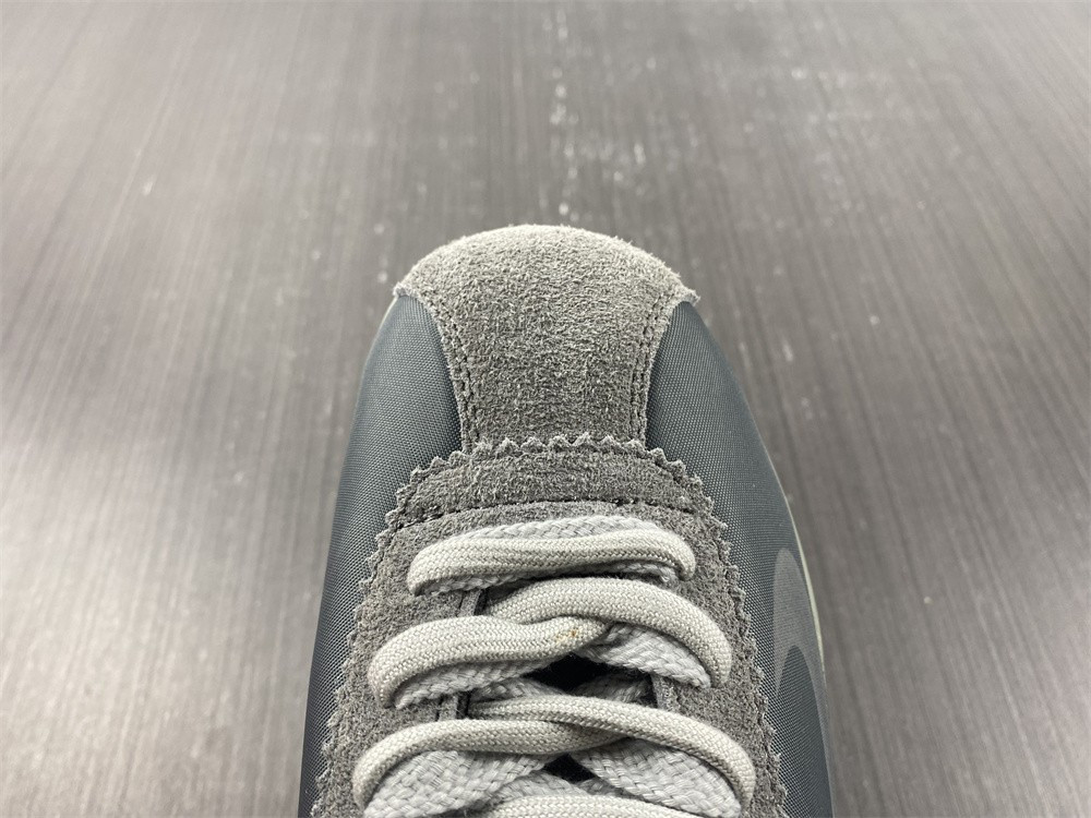 Sacai x Nike Zoom Cortez 4.0 Dark Grey White Green DQ0581-001