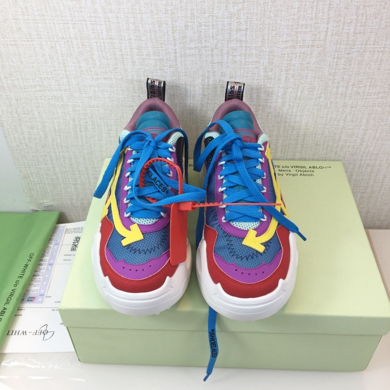 OW C/O ODSY-1000 SPORTS SHOES