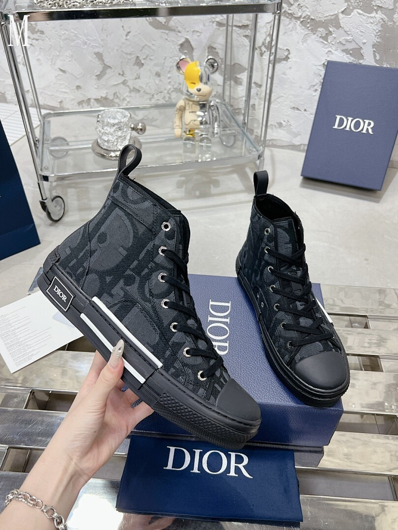 D B23 HIGH-TOP SNEAKERS