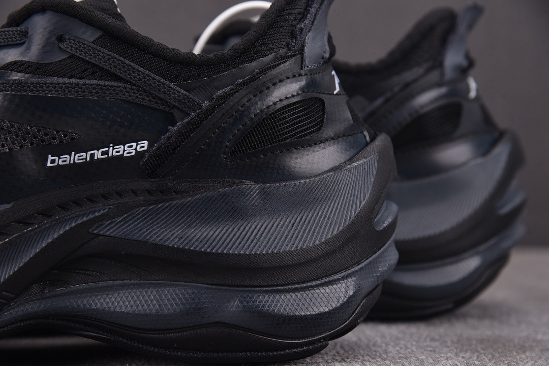 Ba1en*iaga Jet Black