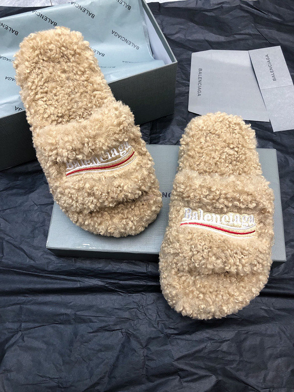 BALENCIAGA SLIDES