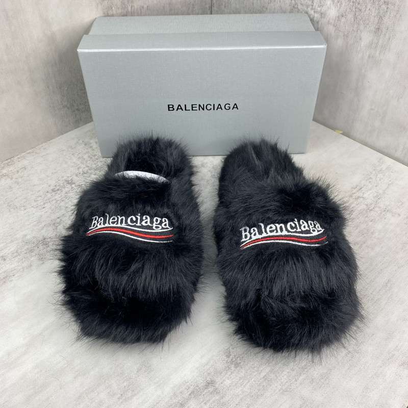 BALENCIAGA SLIDES