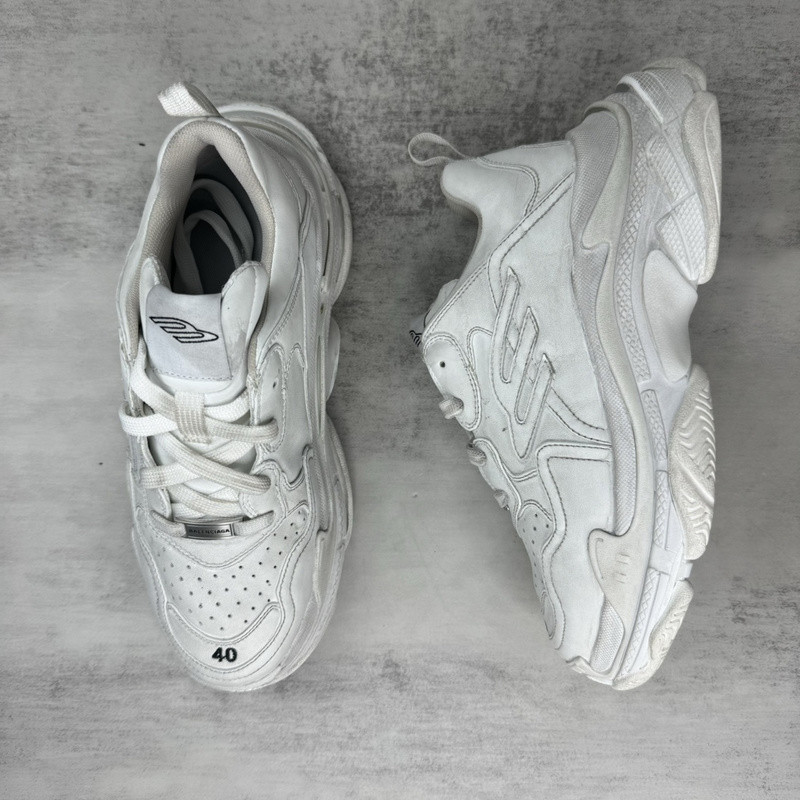 BALENCIAGA TRIPLE S