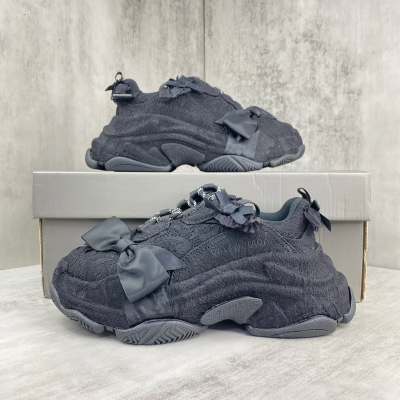 Ba1en*iaga TRIPLE S