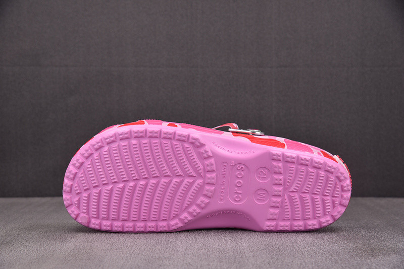 Cr*0*s classic clog a bathing ape abc camo pink