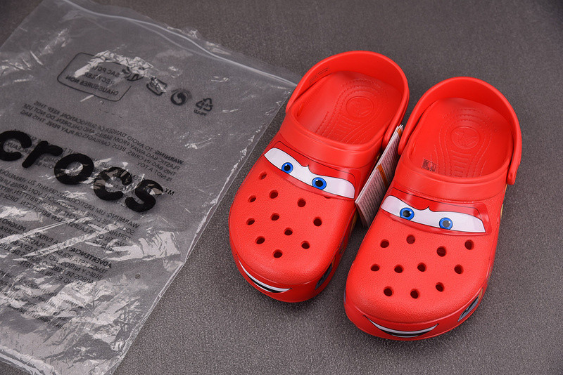 Cr*0*s classic clog