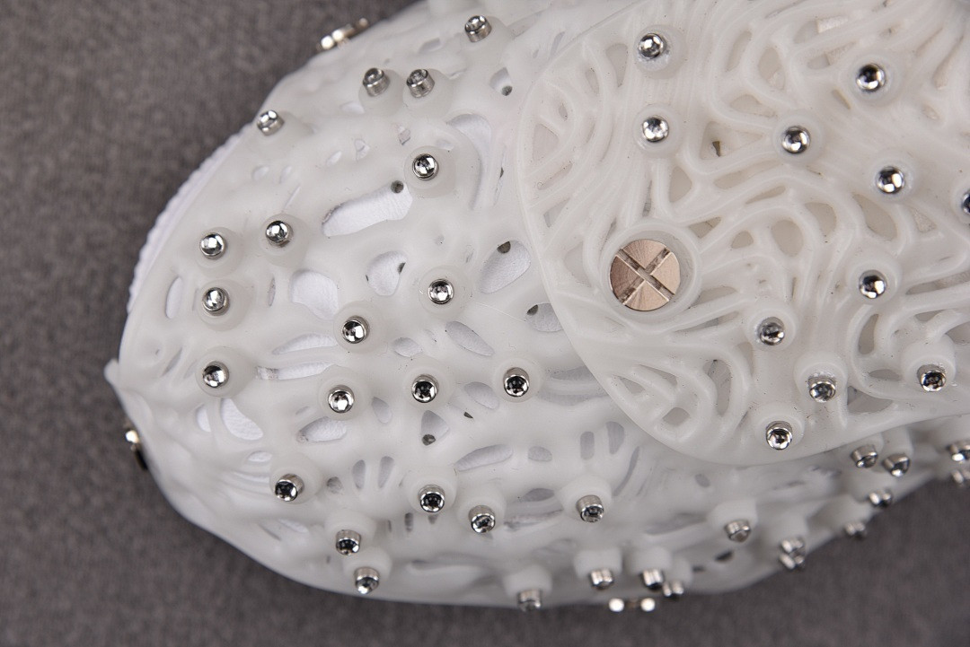 Swarovski Nike Air Force 1 LXX N/A CV7668-100