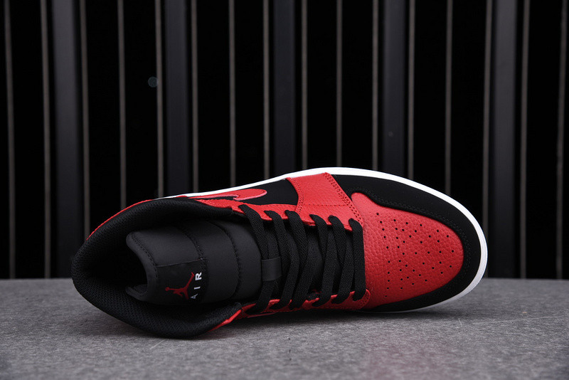 Air Jordan 1 aj1 mid 554724-054