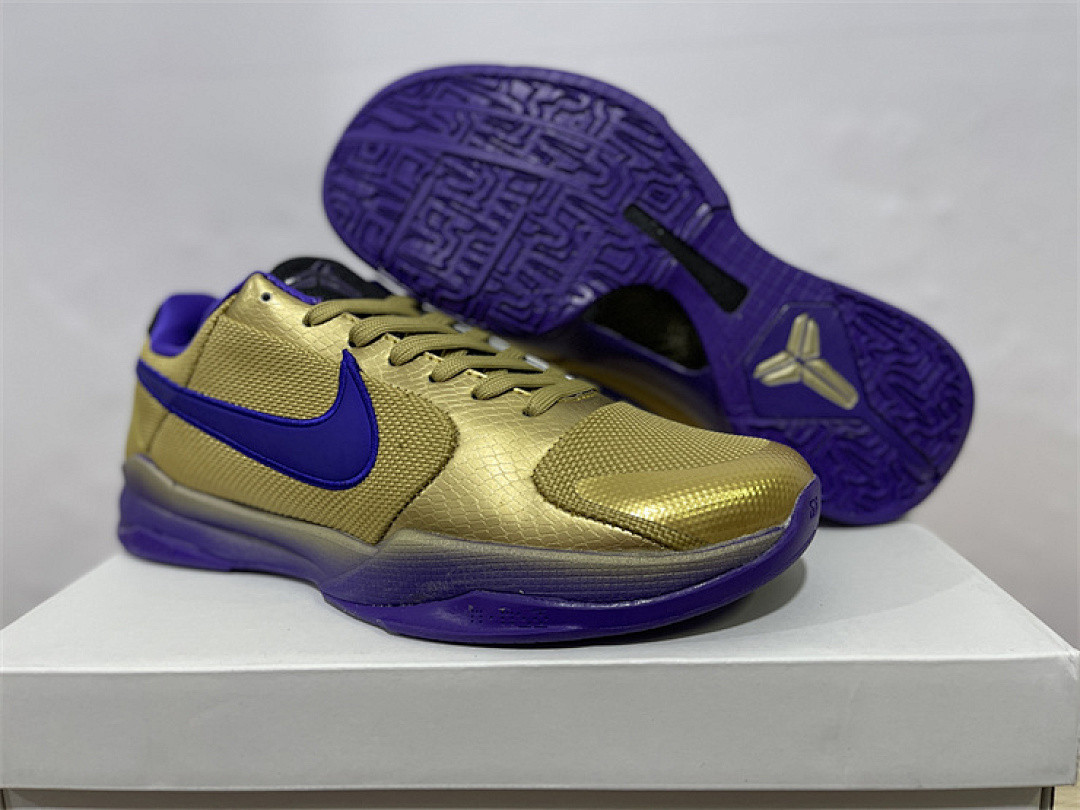 Nike Kobe 5 Protro x Undefeated Hall of Fame | DA6809-700