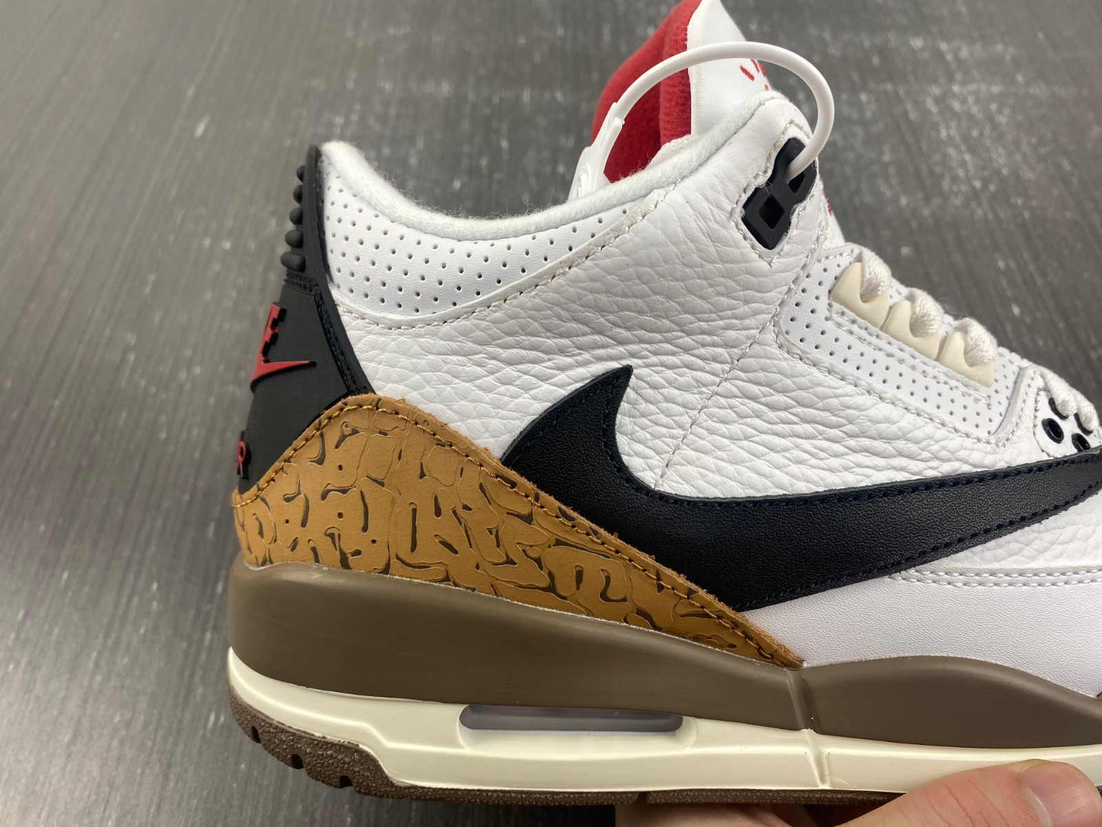 Travis Scott x Air Jordan 3 “Palomino” CT8532-120