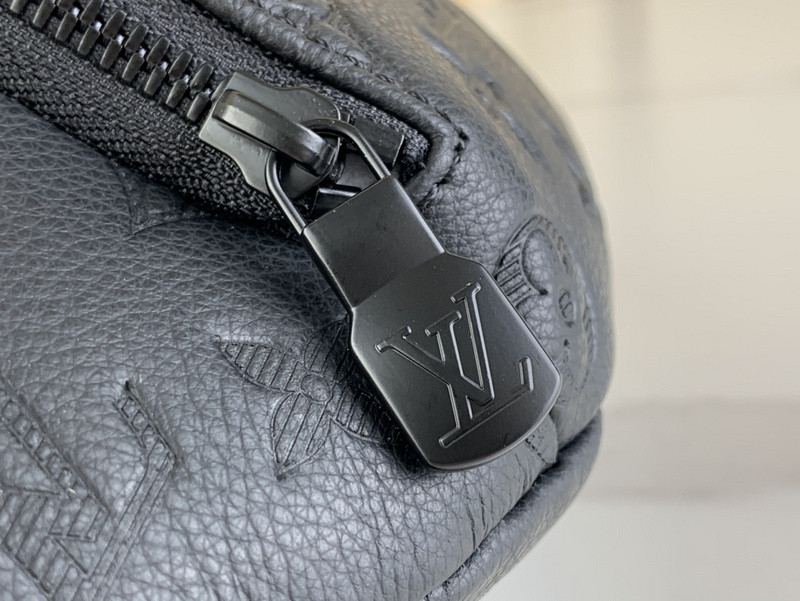 l0vis Vvtt0n rush bumbag-30*15*8cm