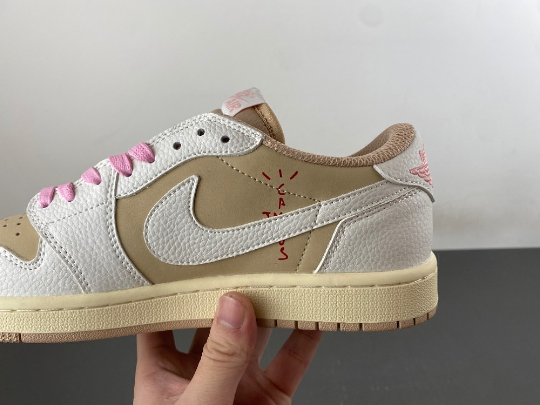 Travis Scott x Air Jordan 1 Low OG "Muslin" DM7866-106