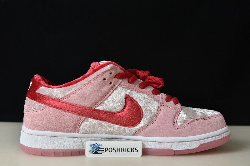 Nike SB Dunk Low StrangeLove Skateboards CT2552-800