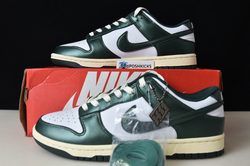 Nike Dunk Low Vintage Green (W) DQ8580-100