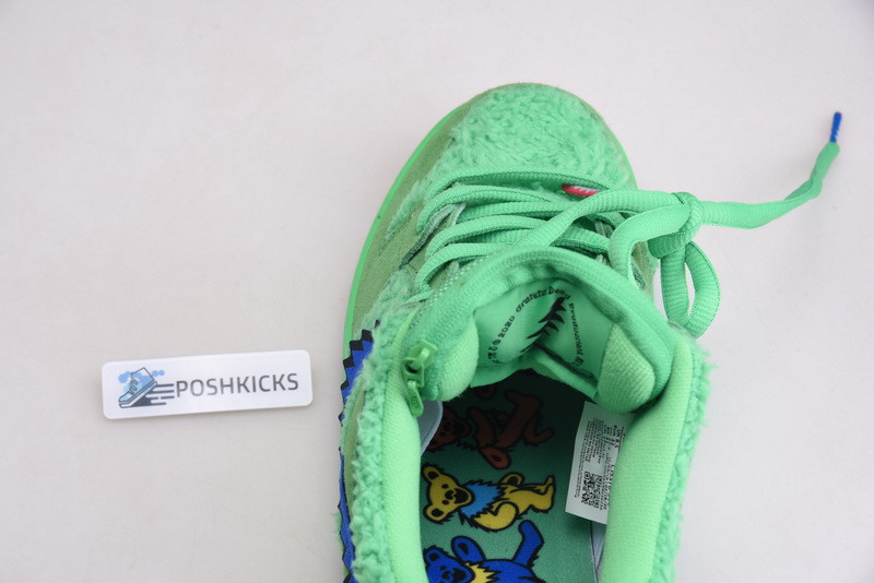 Grateful Dead x Nike SB Dunk Low “Green Bear” CJ5378-300