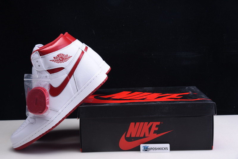 Jordan 1 Retro Metallic Red 555088-103