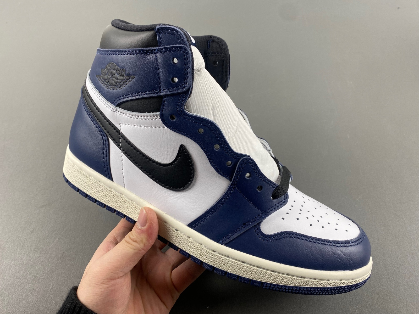 Air Jordan 1 High OG Midnight Navy DZ5485-401