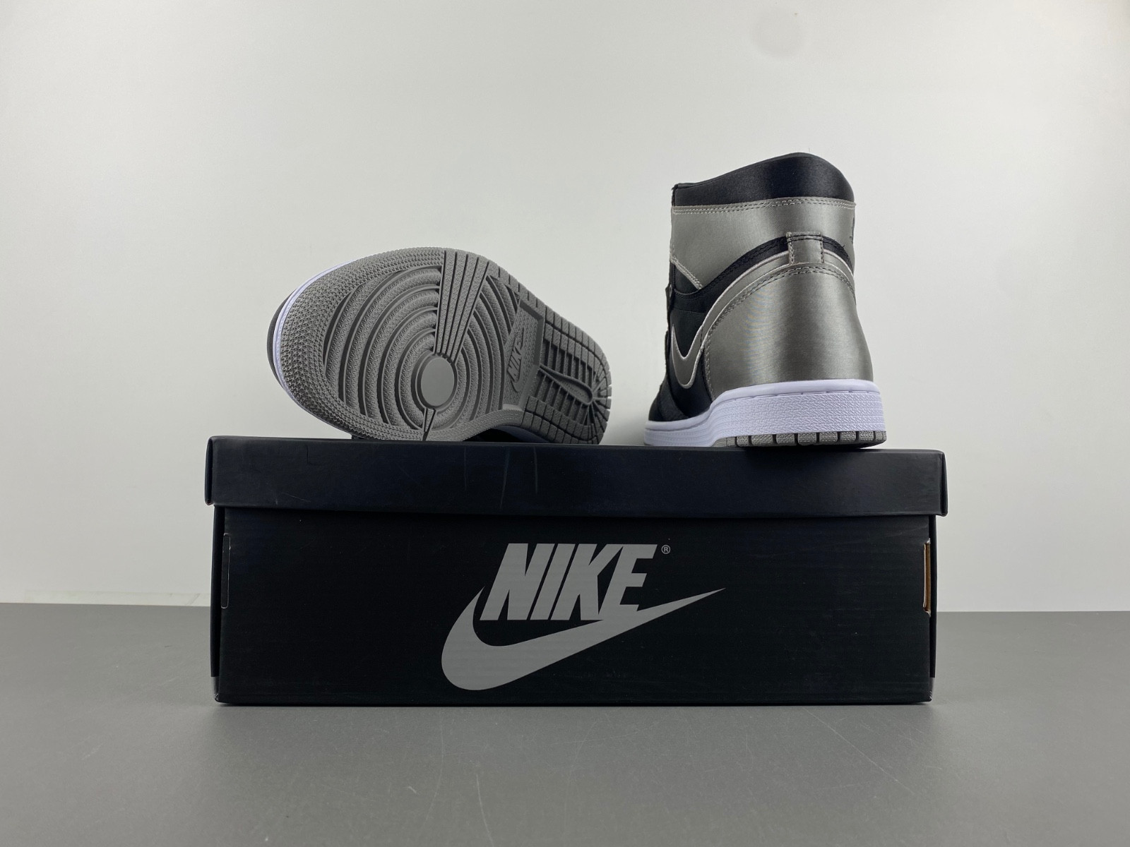 Air Jordan 1 High OG Satin Shadow 2024 FD4810-010