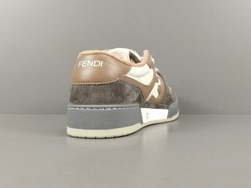 FENDI SNEAKERS