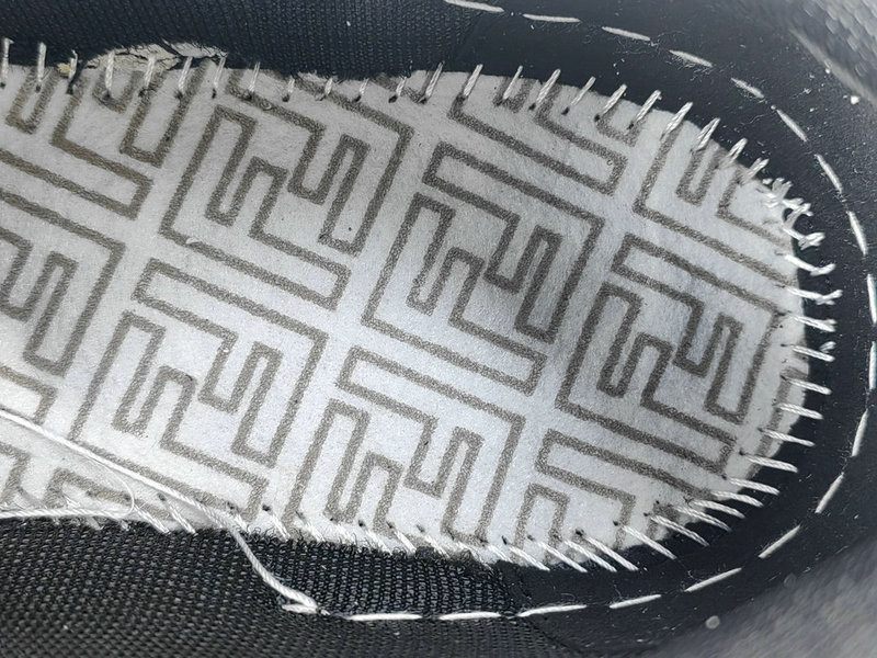 FENDI SNEAKERS