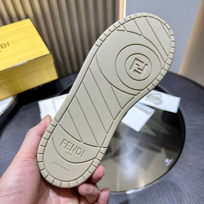 FENDI SNEAKERS