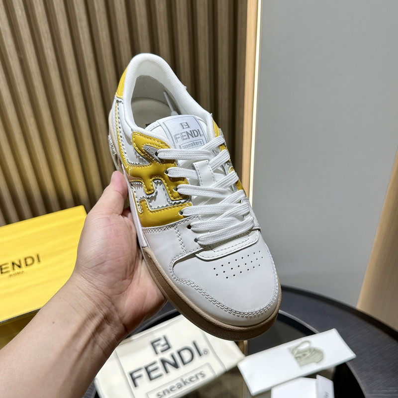 FENDI SNEAKERS