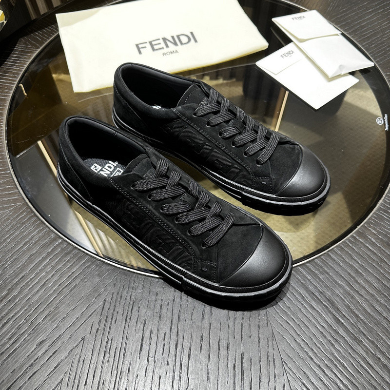 FENDI SNEAKERS