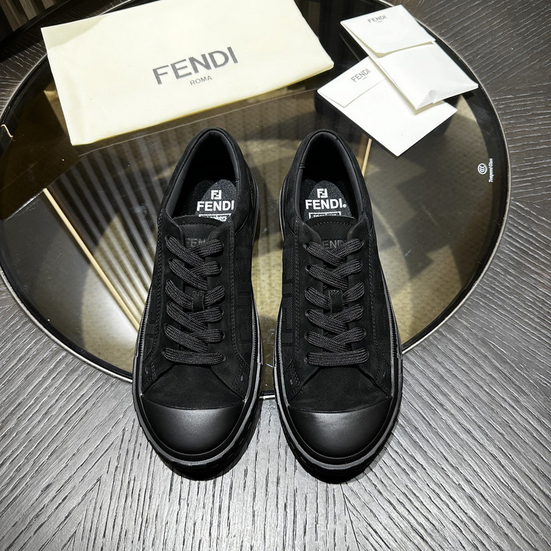 FENDI SNEAKERS