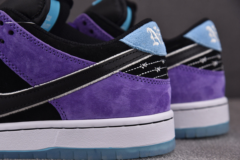 Nike SB Dunk Low Hayley Wilson HJ0513-500