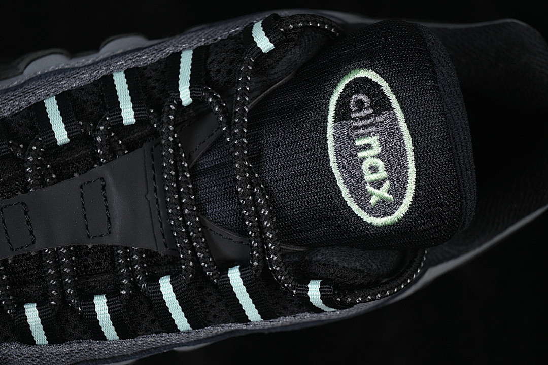 Nike Air Max 95 Vapor Green | HM0622-001