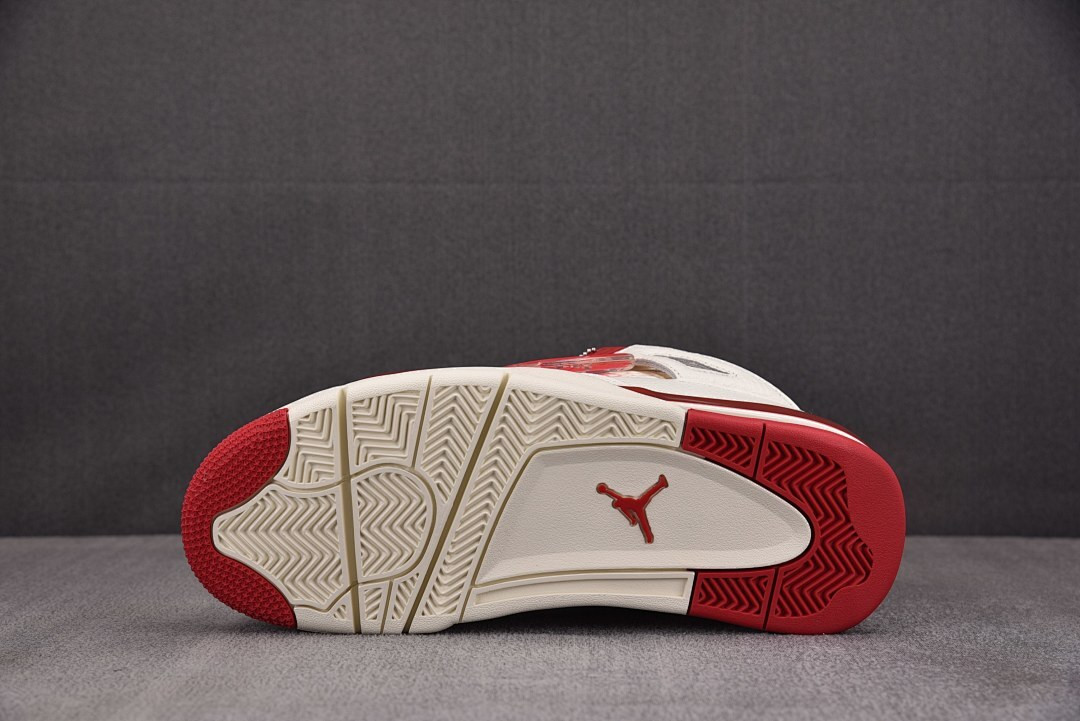 Air Jordan 4 WMNS "Valentine